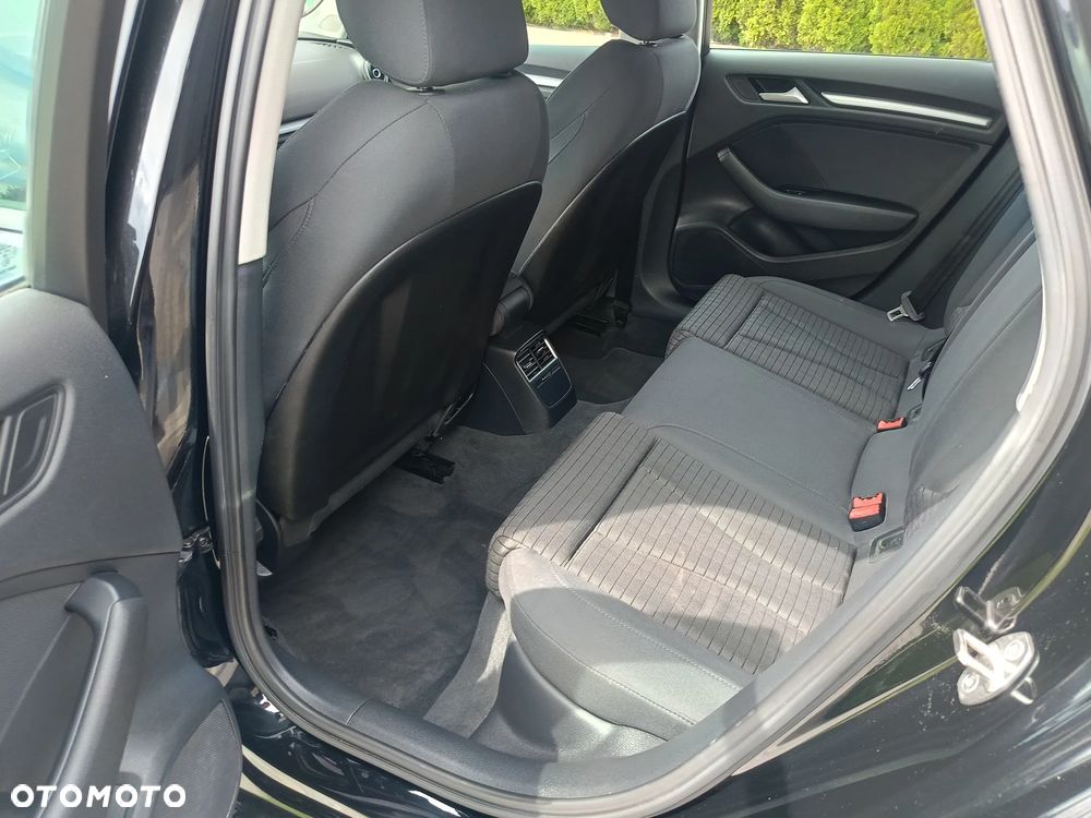Audi A3 Sportback 2.0 TDI S tronic Attraction - 22