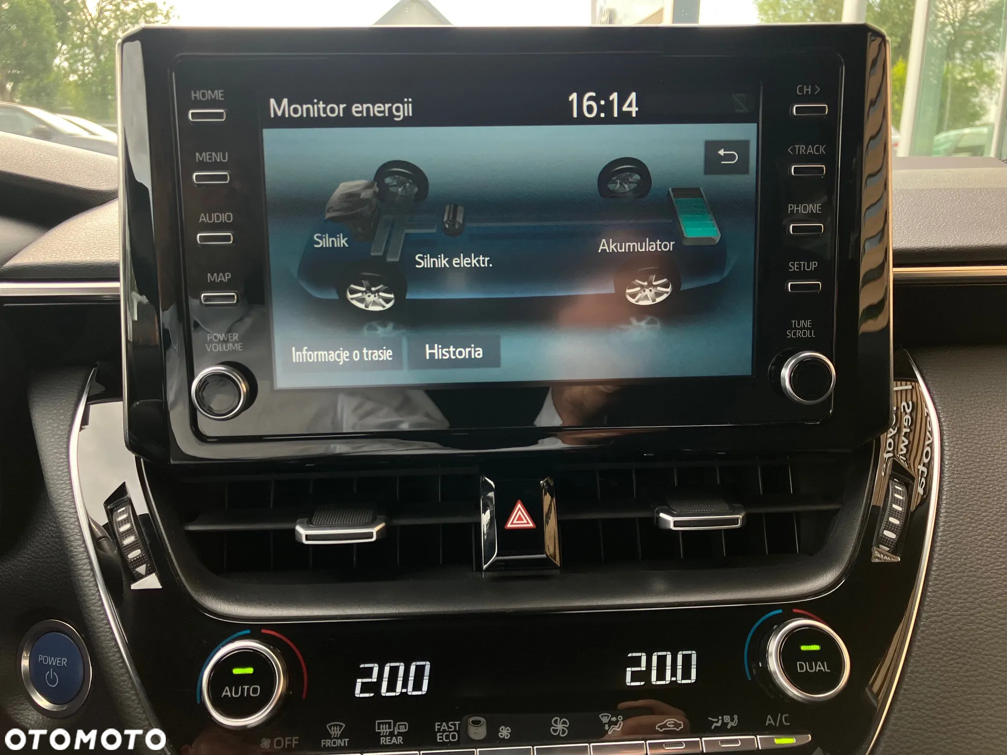 Toyota Corolla 1.8 Hybrid Comfort - 26