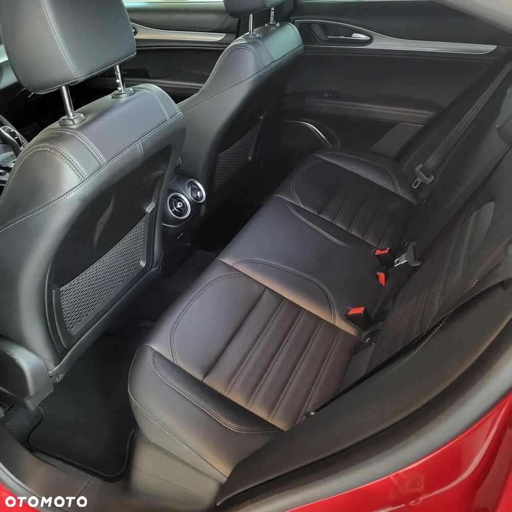 Alfa Romeo Stelvio 2.0 Turbo Veloce Q4 - 7