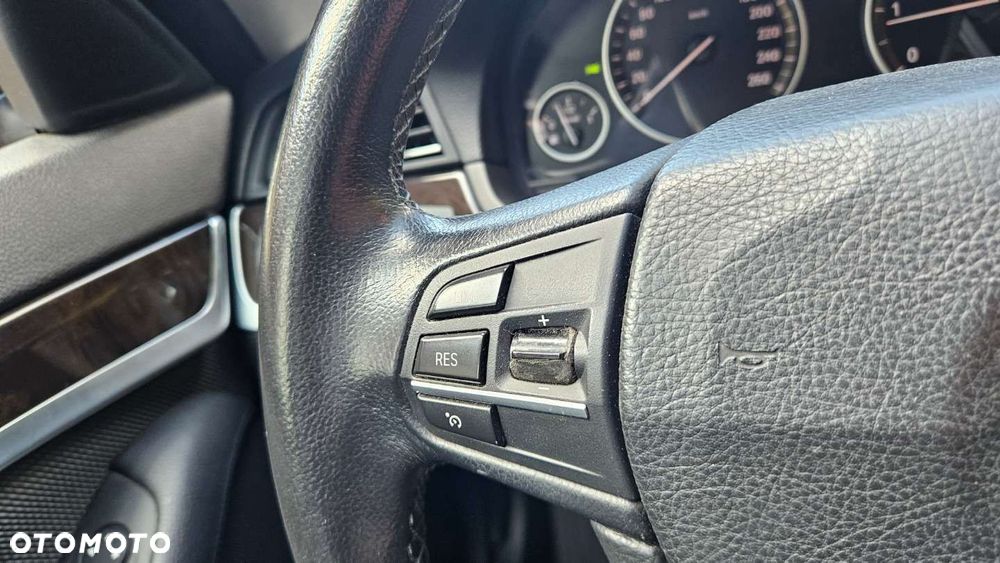 BMW Seria 5 520d - 20