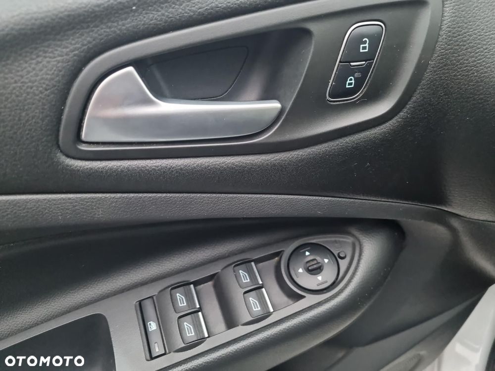 Ford Kuga 1.5 EcoBoost FWD Trend ASS - 19