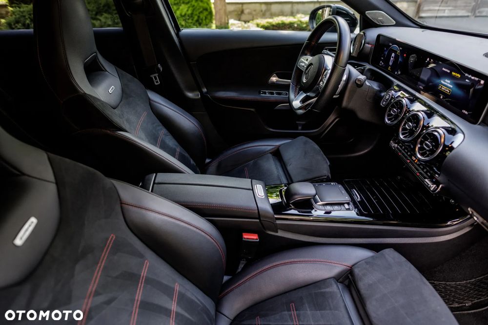 Mercedes-Benz Klasa A 200 AMG Line 7G-DCT - 24