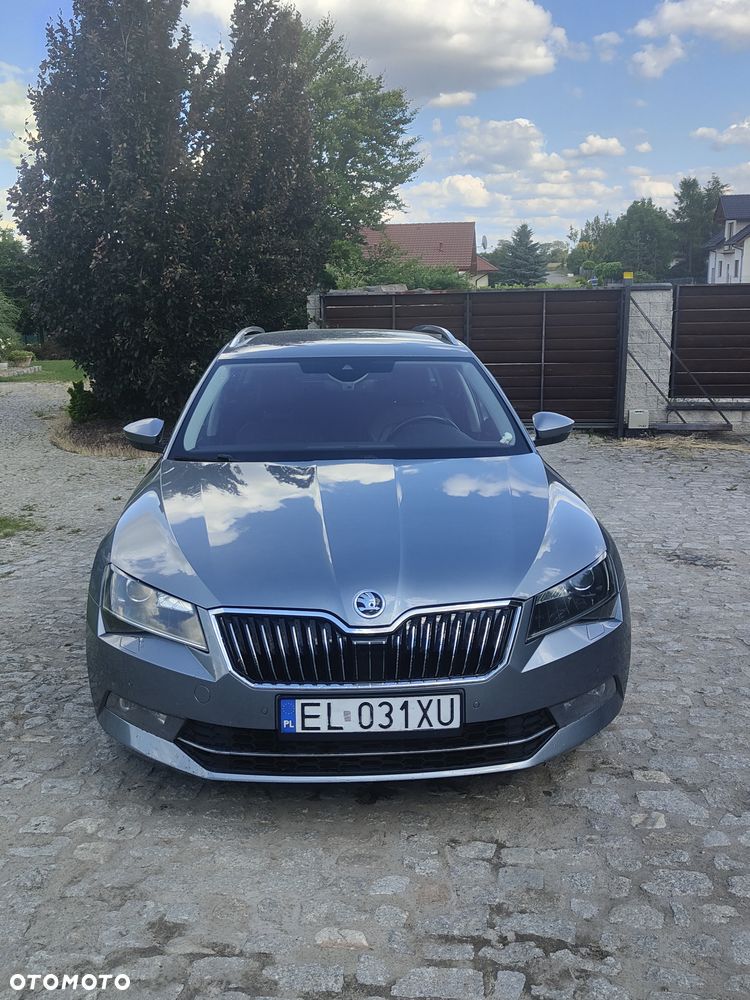 Skoda Superb 2.0 TDI 4x4 L&K DSG - 3