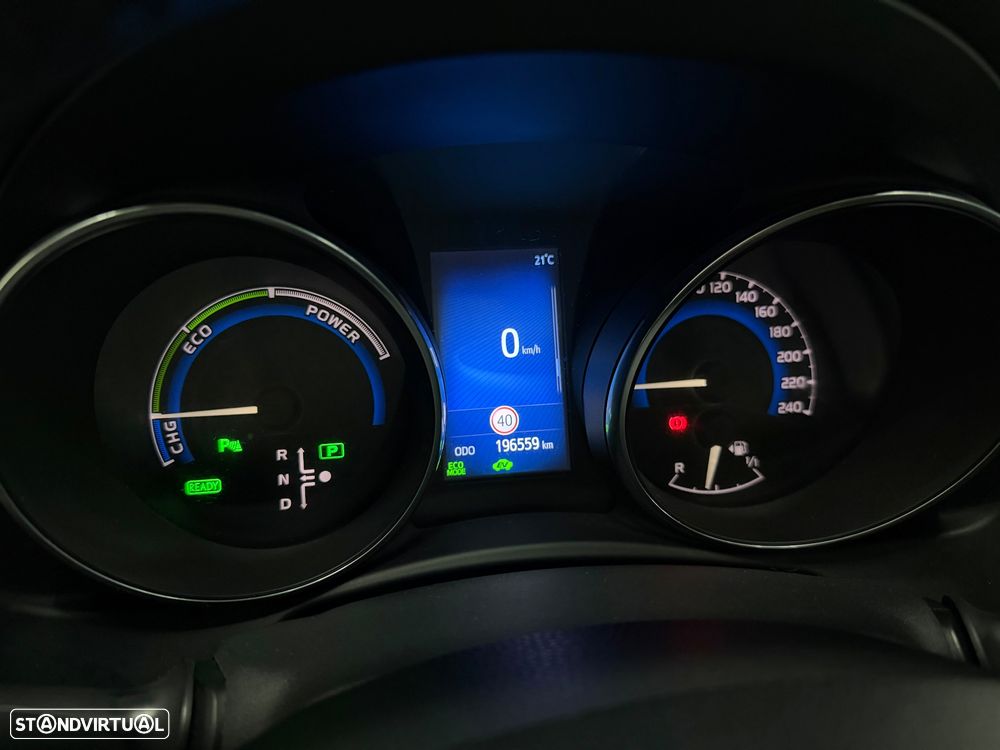 Toyota Auris Touring Sports 1.8 HSD Sport+Skyview +Navi - 18