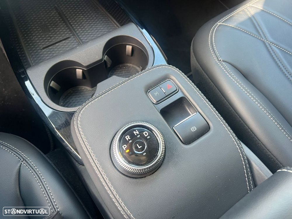 Ford Mustang Mach-E 75.7 kWh Premium AWD - 34