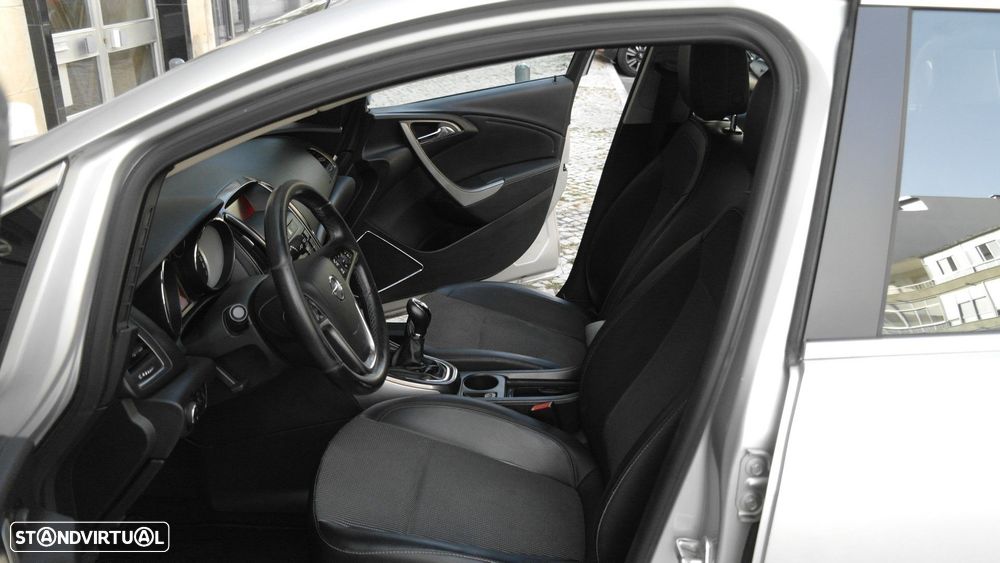 Opel Astra Sports Tourer 1.7 CDTi Cosmo - 28