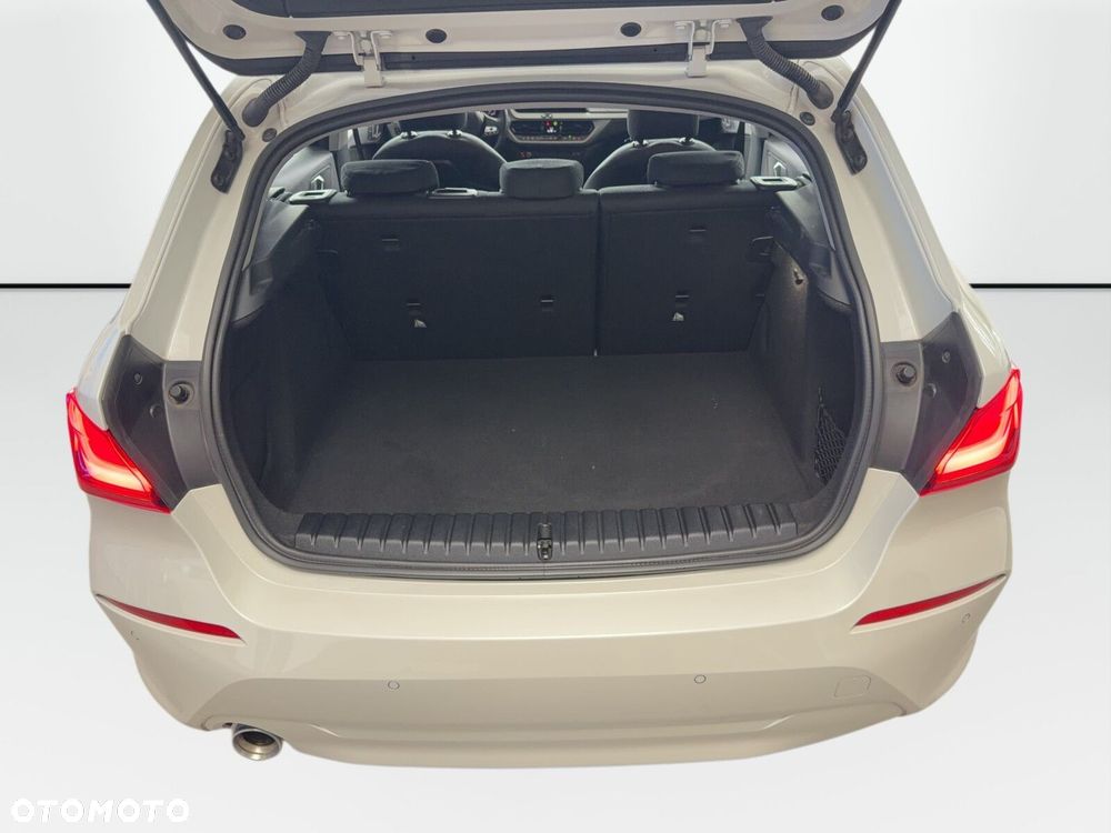 BMW Seria 1 - 15