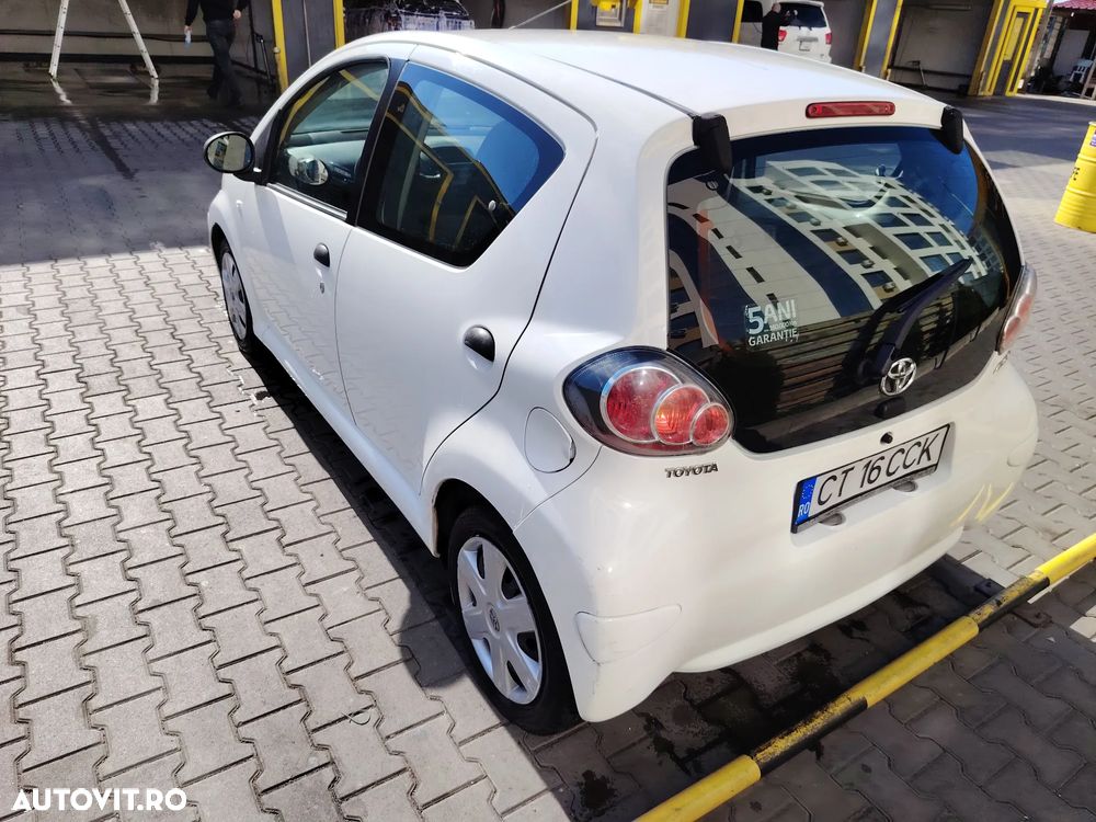 Toyota Aygo - 8
