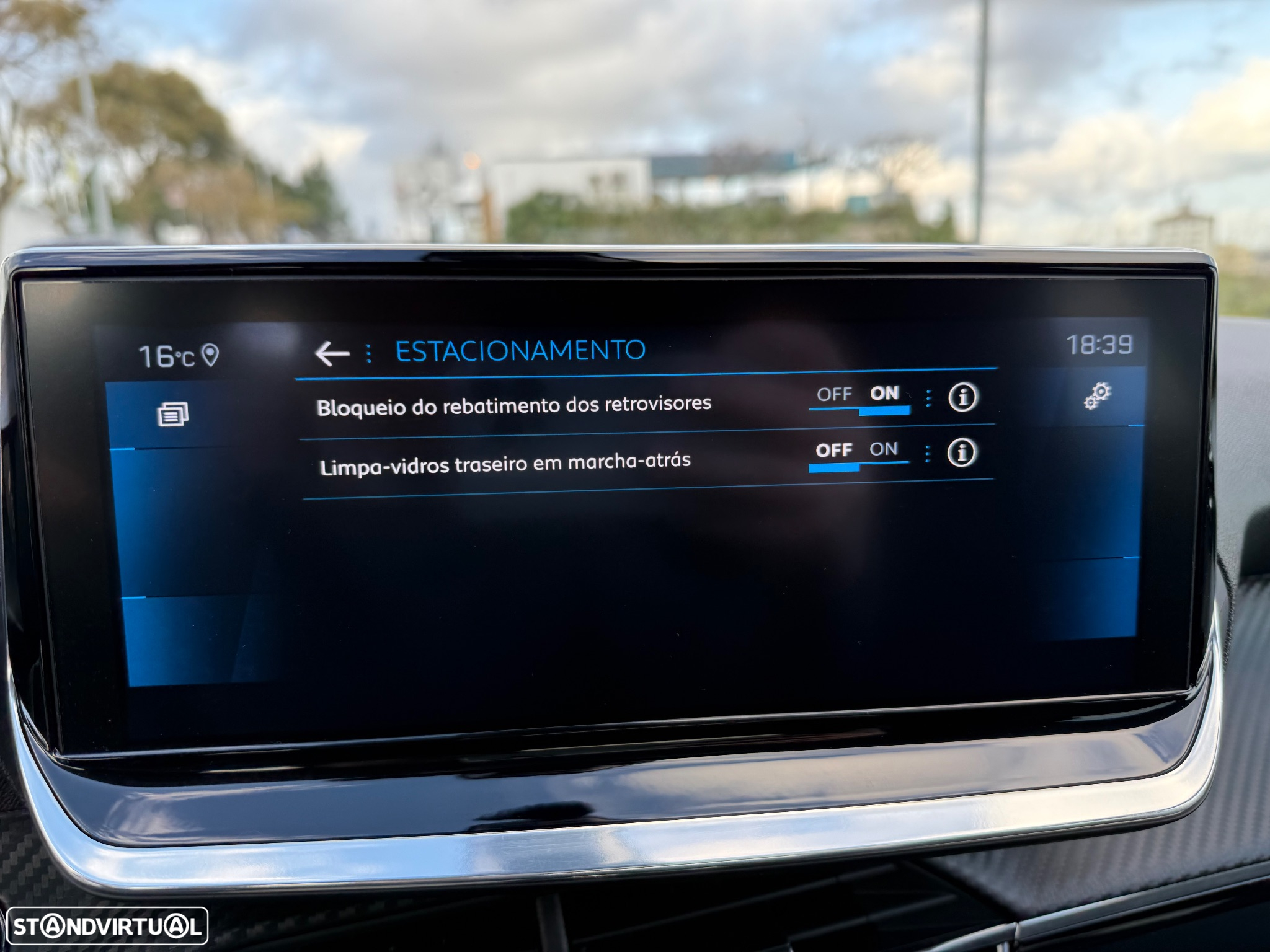 Peugeot 208 1.2 PureTech Allure - 43