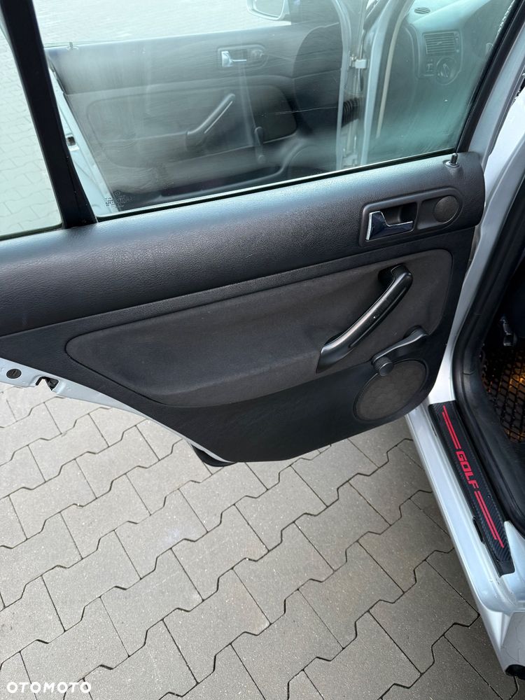 Volkswagen Golf 1.9 TDI Comfortline - 18