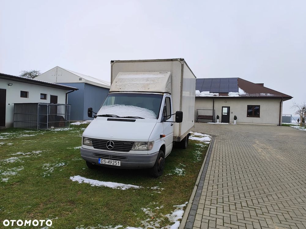 Mercedes-Benz Sprinter - 1