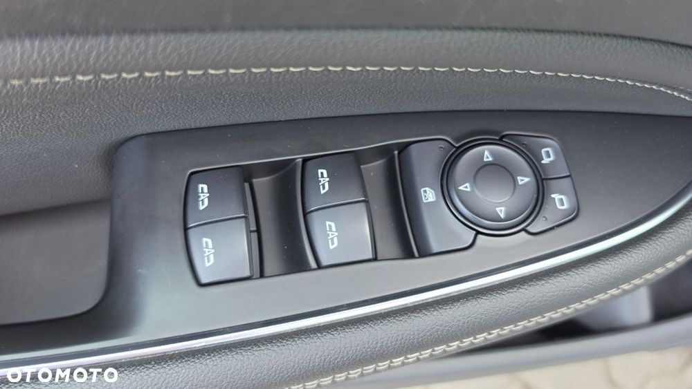 Opel Insignia - 19