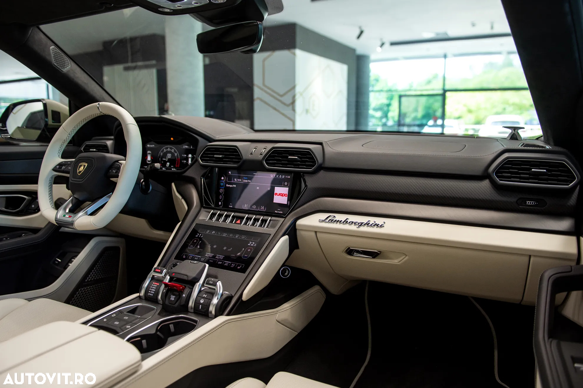Lamborghini URUS - 32