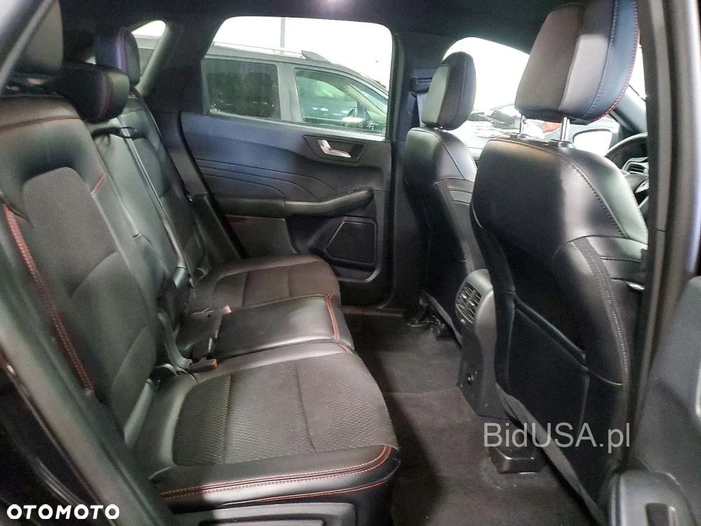 Ford Kuga - 10