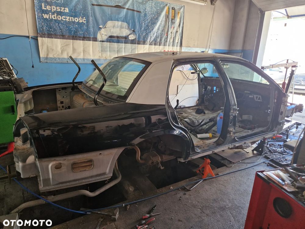 Ford Crown Victoria Police Rama Karoseria Ćwiartka - 1
