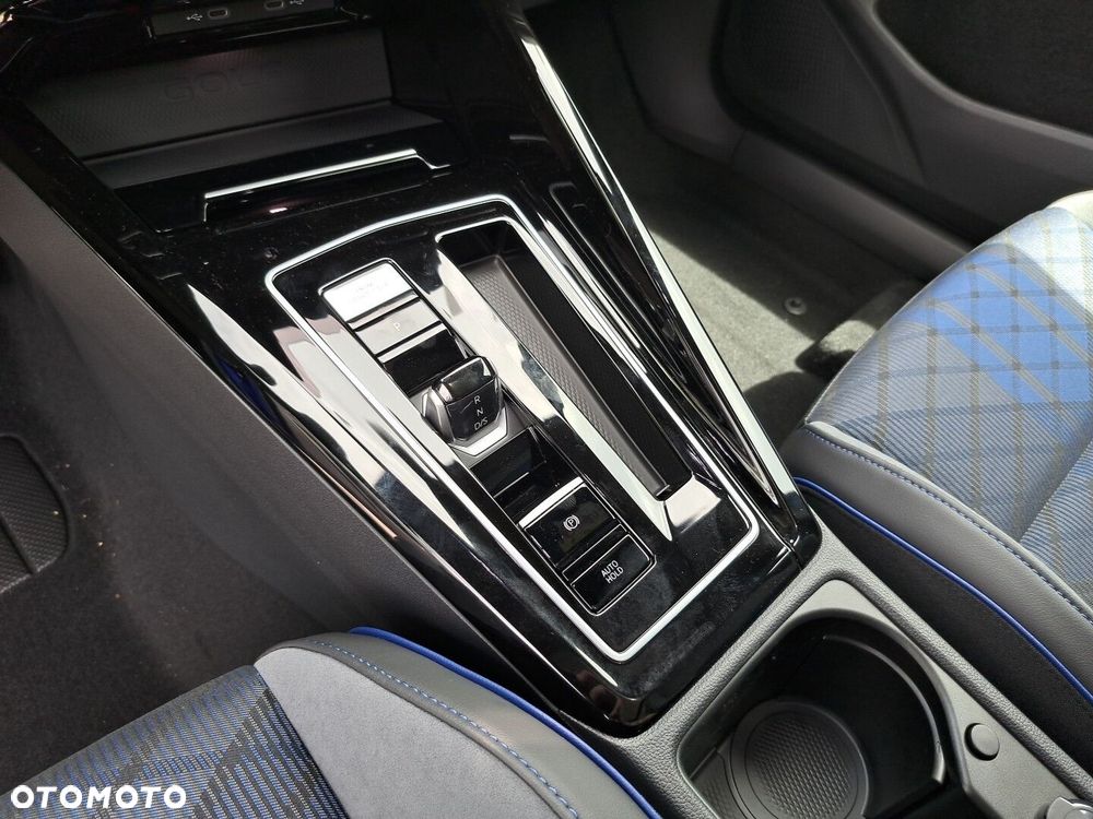 Volkswagen Golf Variant 2.0 TSI 4Motion R - 16