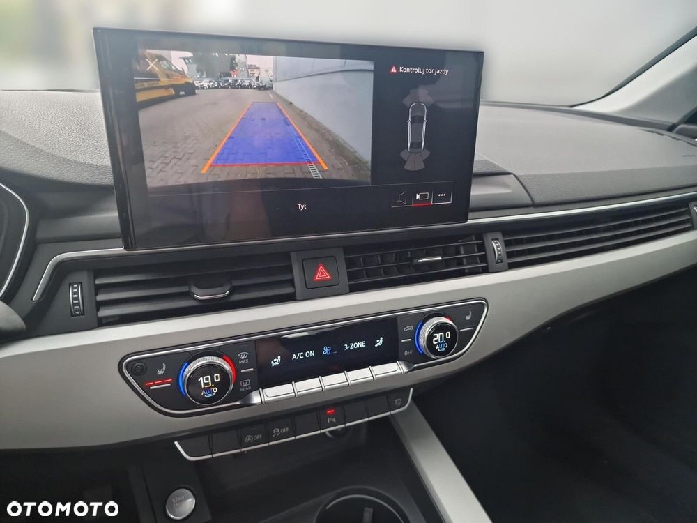 Audi A4 Limousine - 26