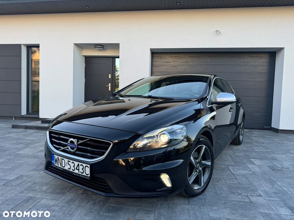 Volvo V40 2015 photo 2