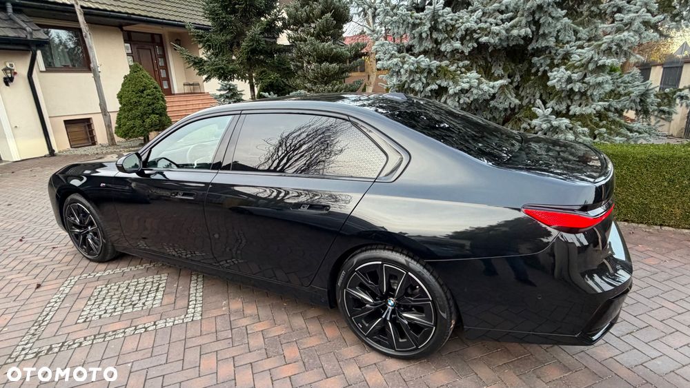 BMW Seria 7 - 10