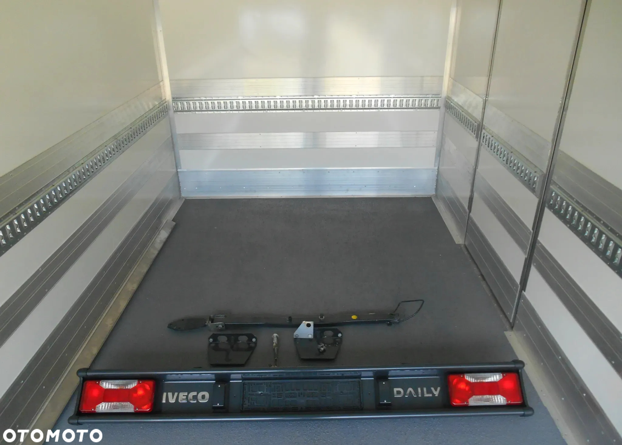 Belka najazdowa , tylny zderzak IVECO DAILY - 2
