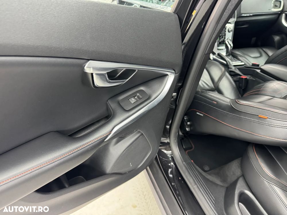 Volvo V40 - 18