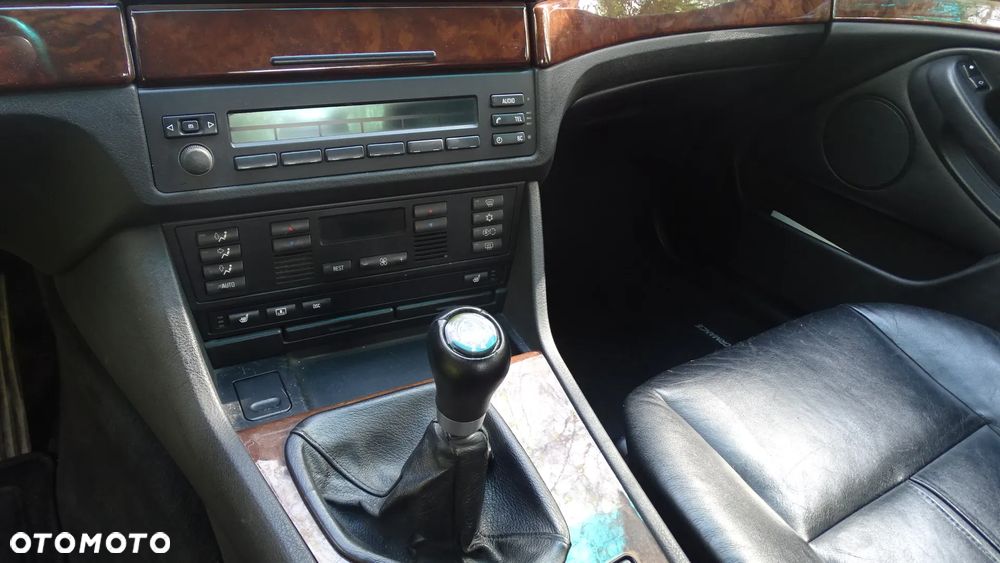 BMW Seria 5 - 12