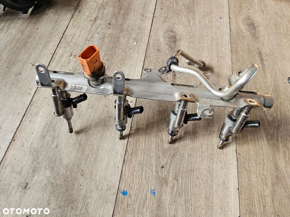Listwa wtryskowa wtryskiwacz VW Golf 6 VI Seat Skoda Octavia II 2,0 TSI TFSI CCZ 06H906036G - 2