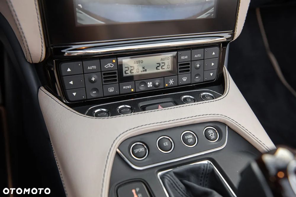 Maserati GranCabrio - 21