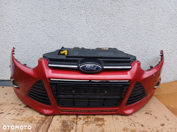 Zderzak przód Ford Focus mk3 UB 4 pdc kompletny 11-14