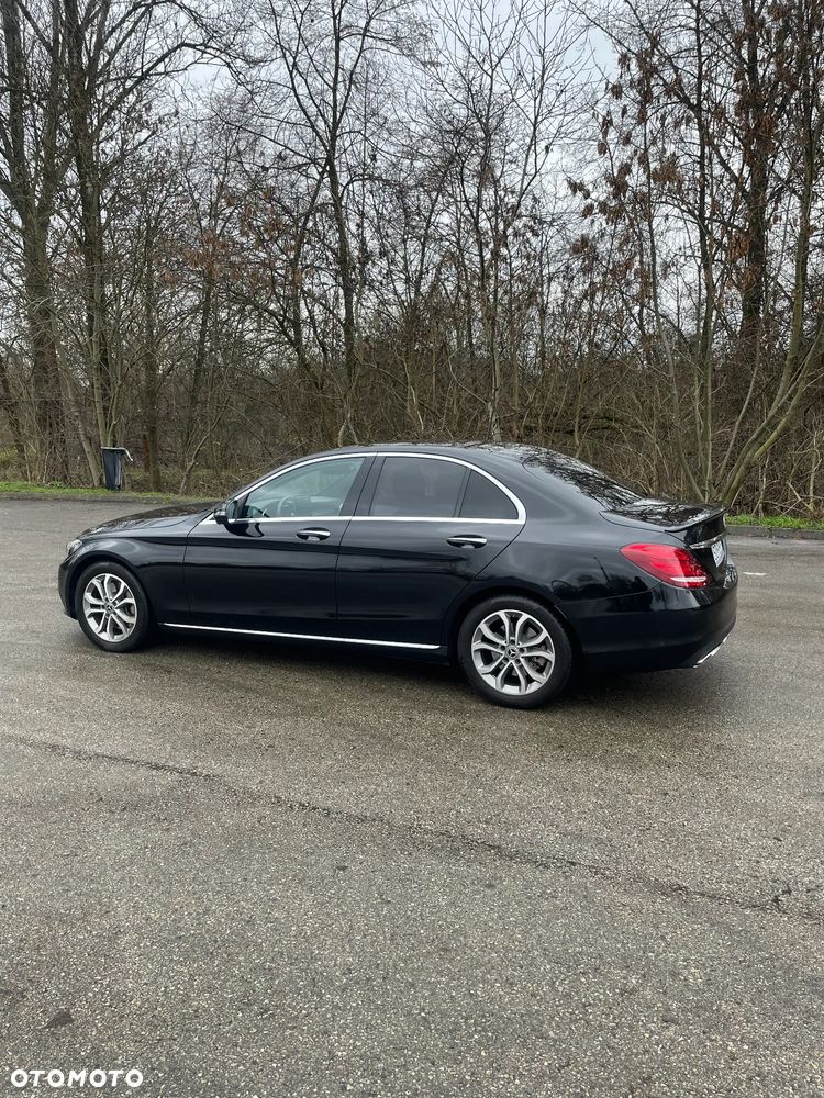 Mercedes-Benz Klasa C 300 9G-TRONIC Avantgarde - 18