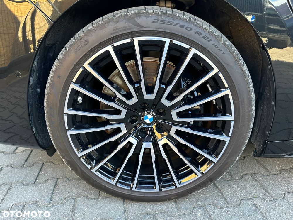 BMW Seria 7 750e PHEV xDrive M Sport sport - 25