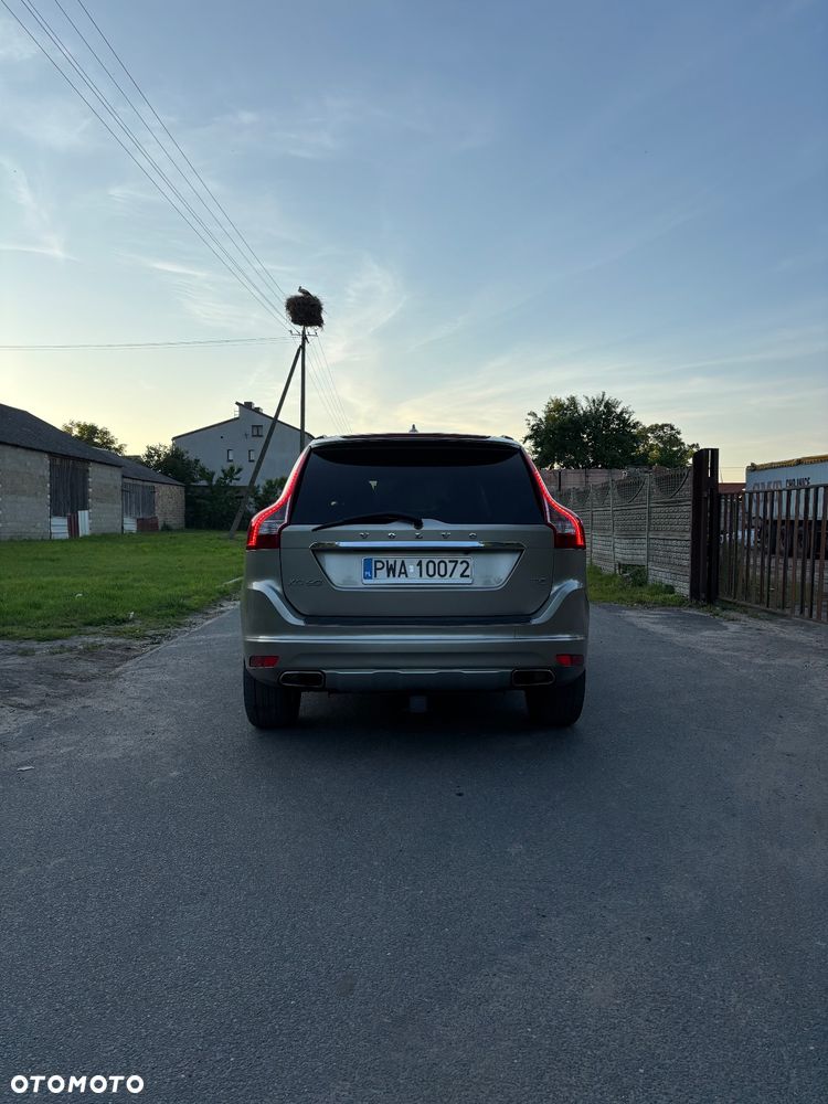 Volvo XC 60 B5 B AWD Essential - 2