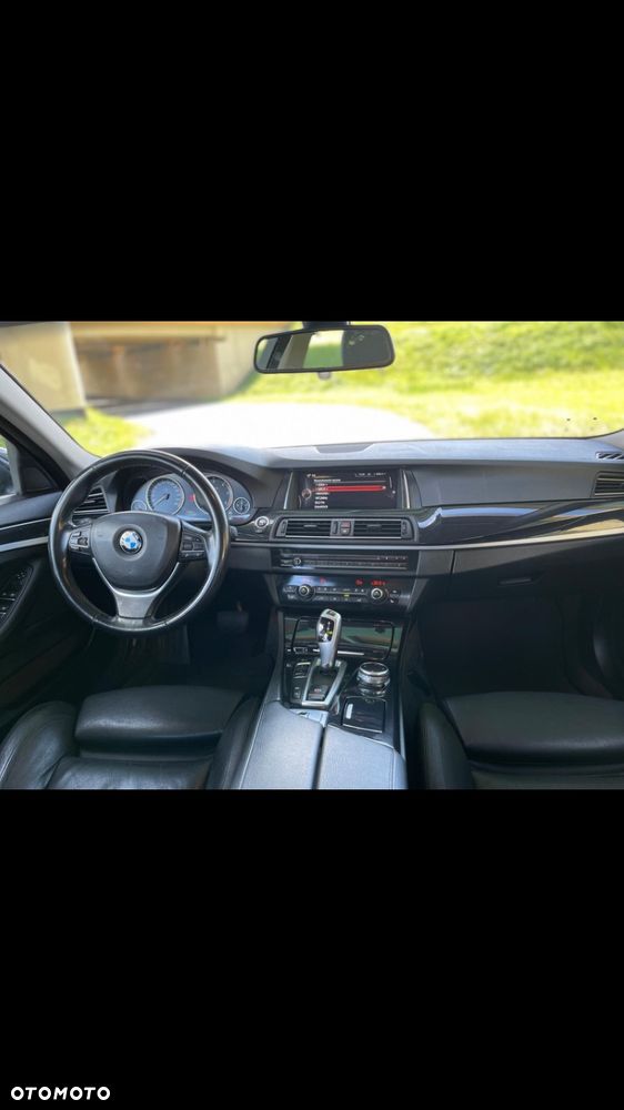 BMW Seria 5 530d xDrive - 9