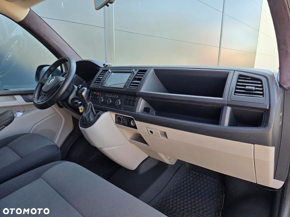 Volkswagen Transporter L1H1 DSG - 9