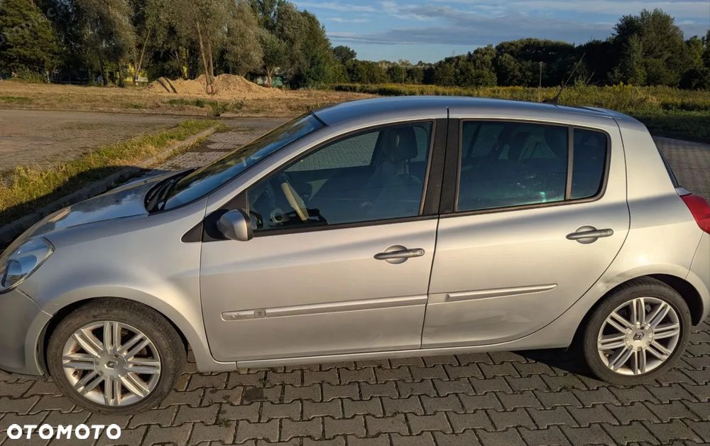 Renault Clio - 5