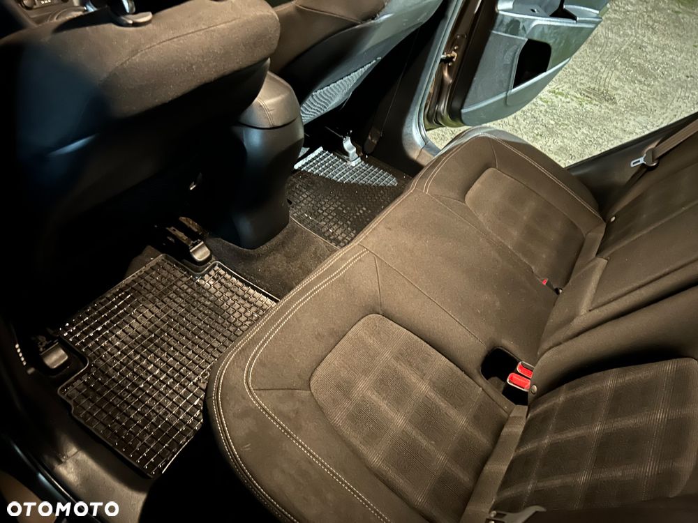 Kia Sportage - 15