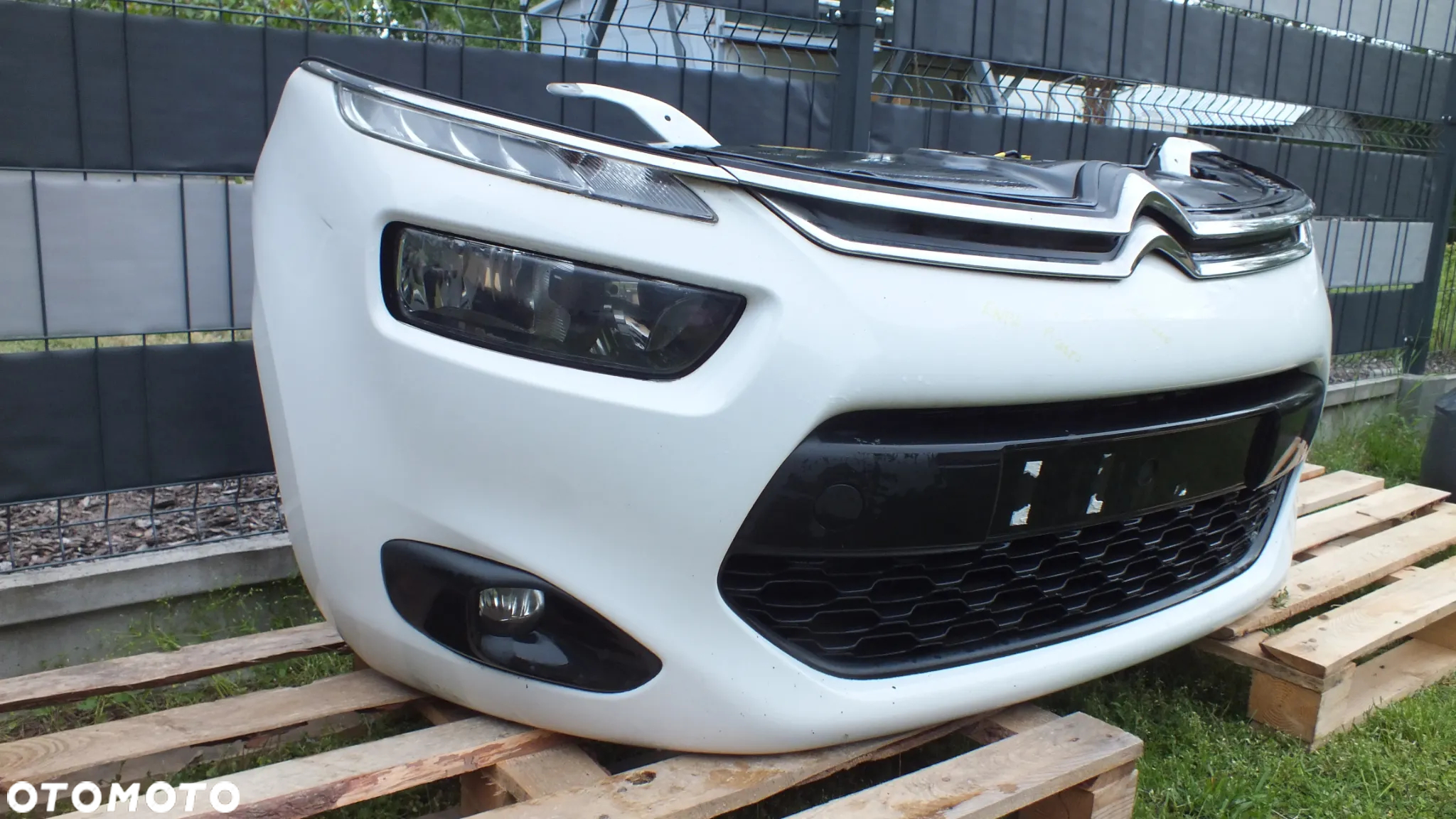 Kompletny zderzak przedni Citroen C4 Picasso 2 - 2