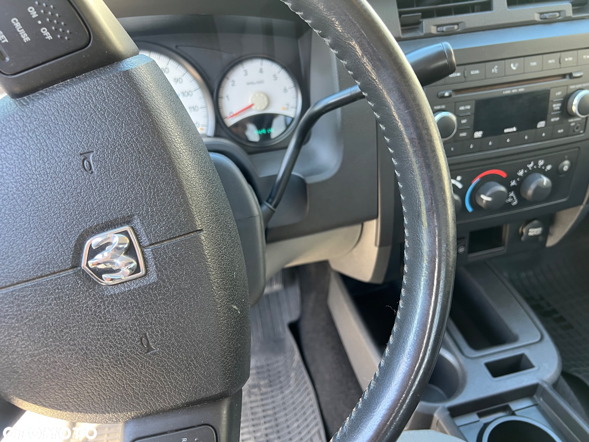 Dodge Dakota - 10