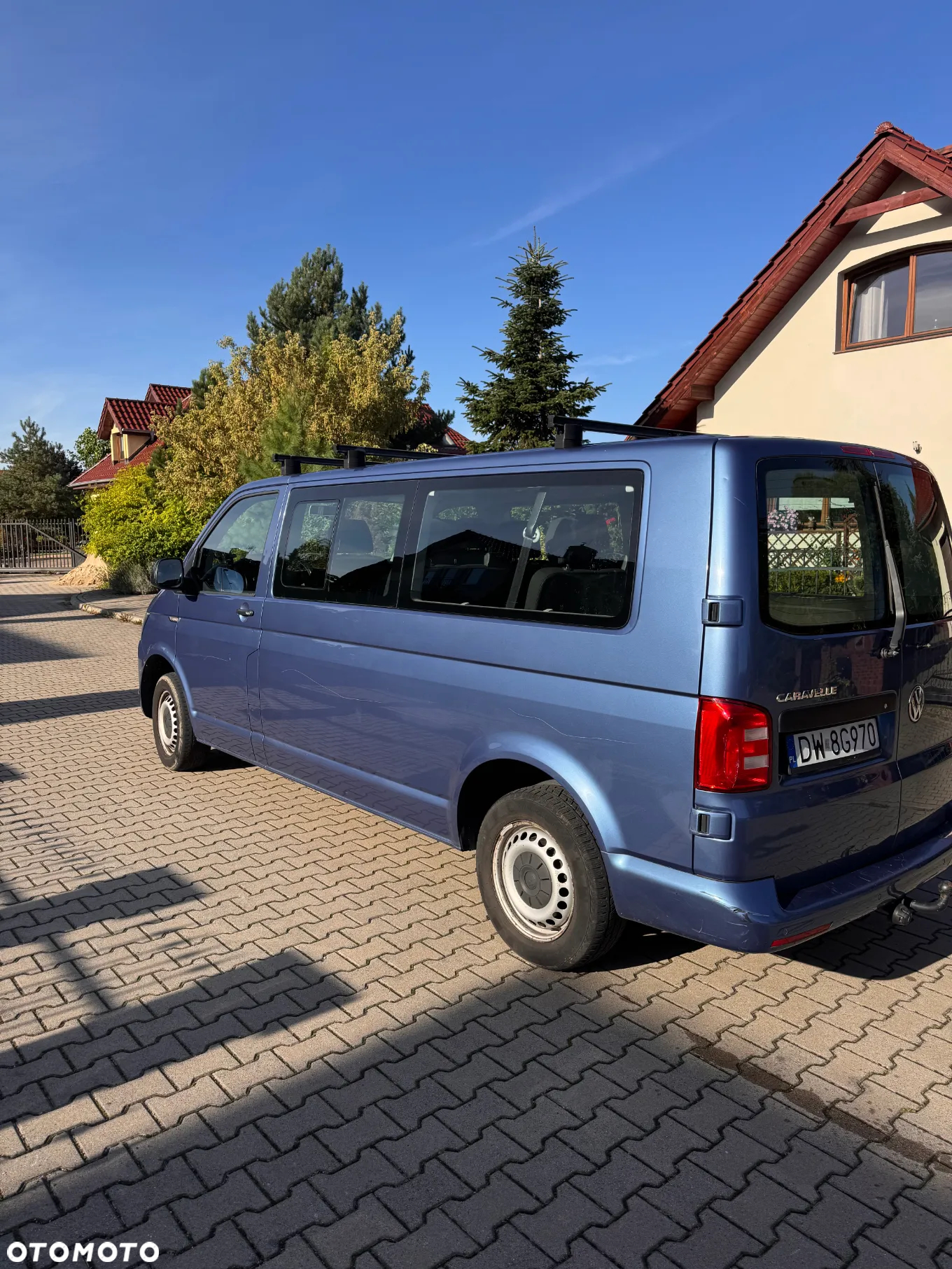 Volkswagen Caravelle 2.0 TDI L2 Comfortline - 4