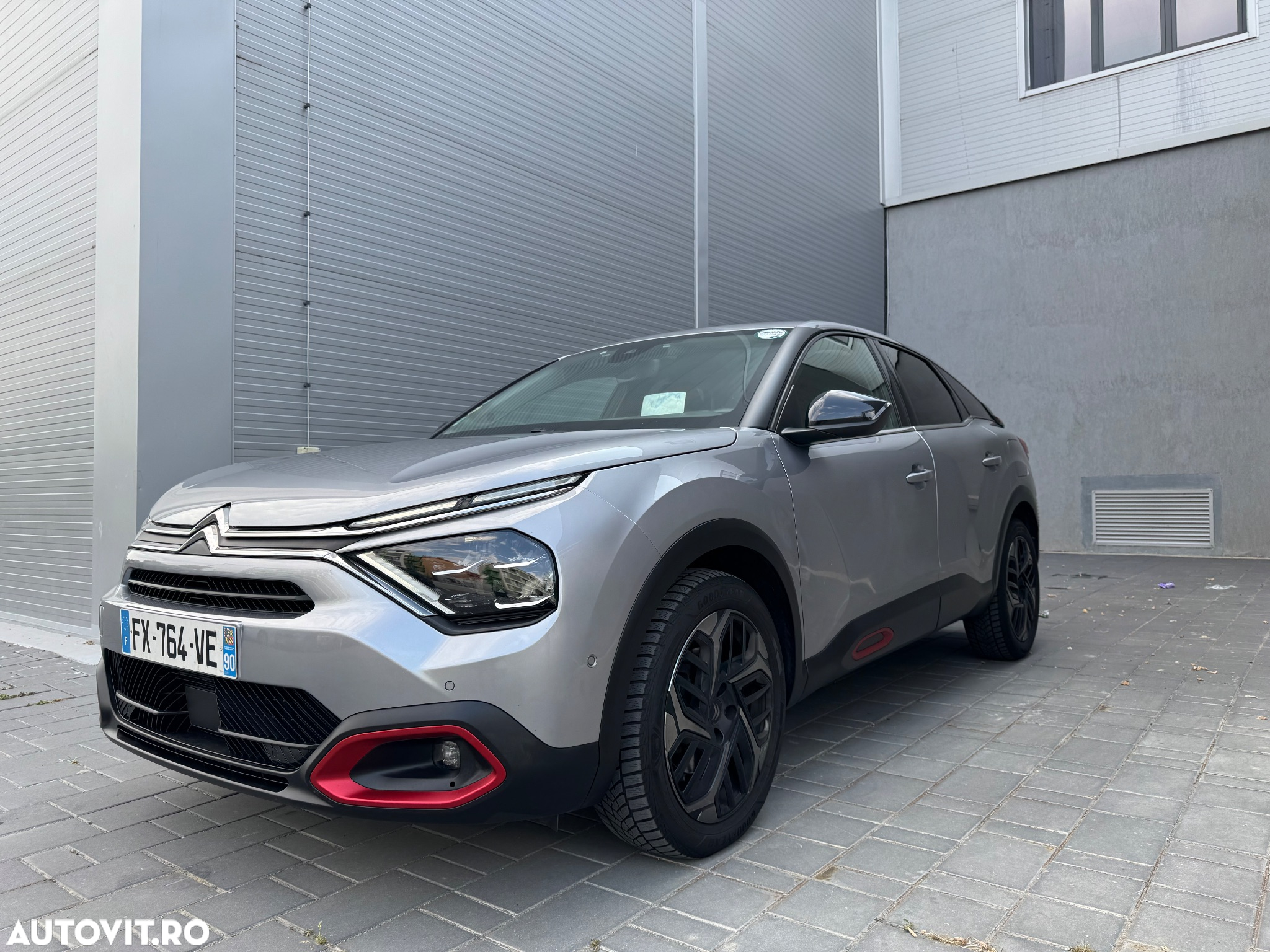 Citroën C4 BlueHDi 130 Stop&Start EAT8 SHINE - 12