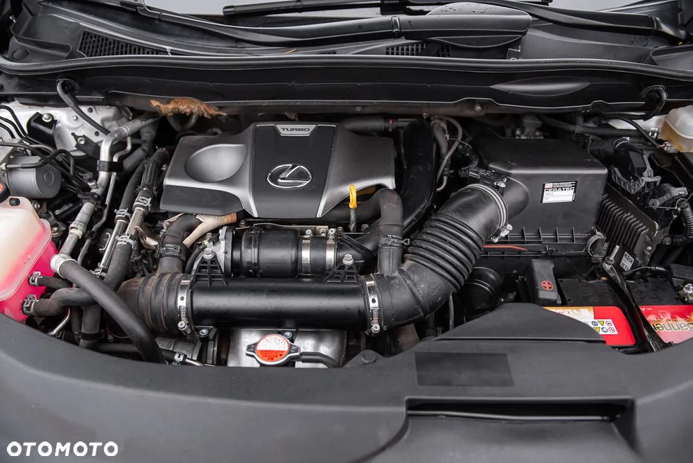 Lexus RX 200t - 32