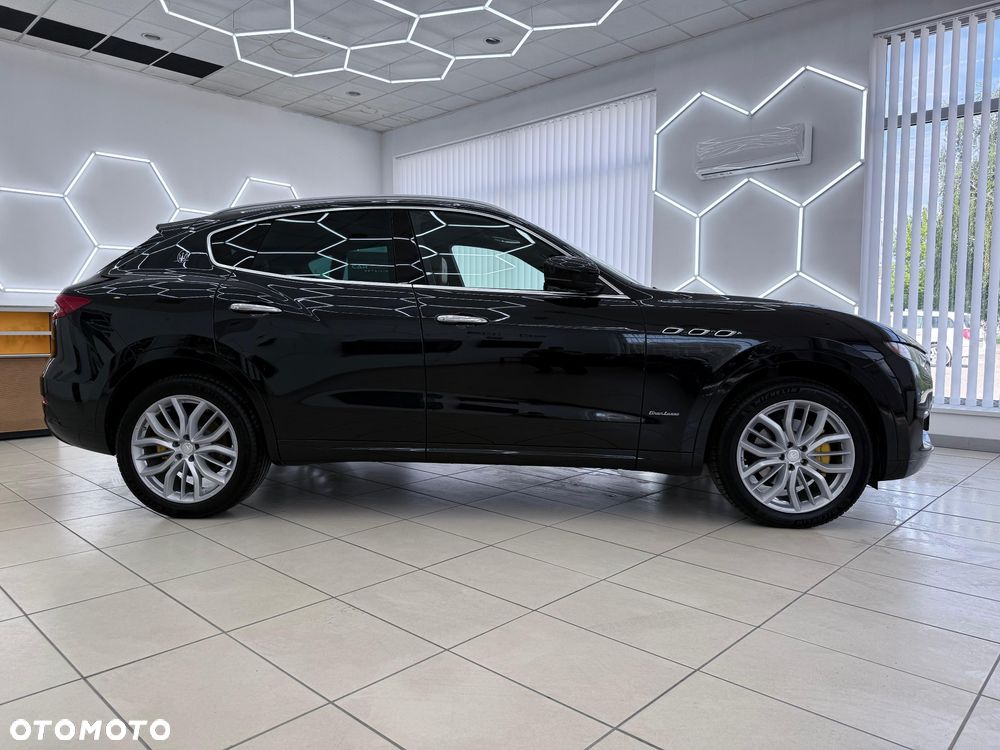 Maserati Levante Q4 GranLusso - 15