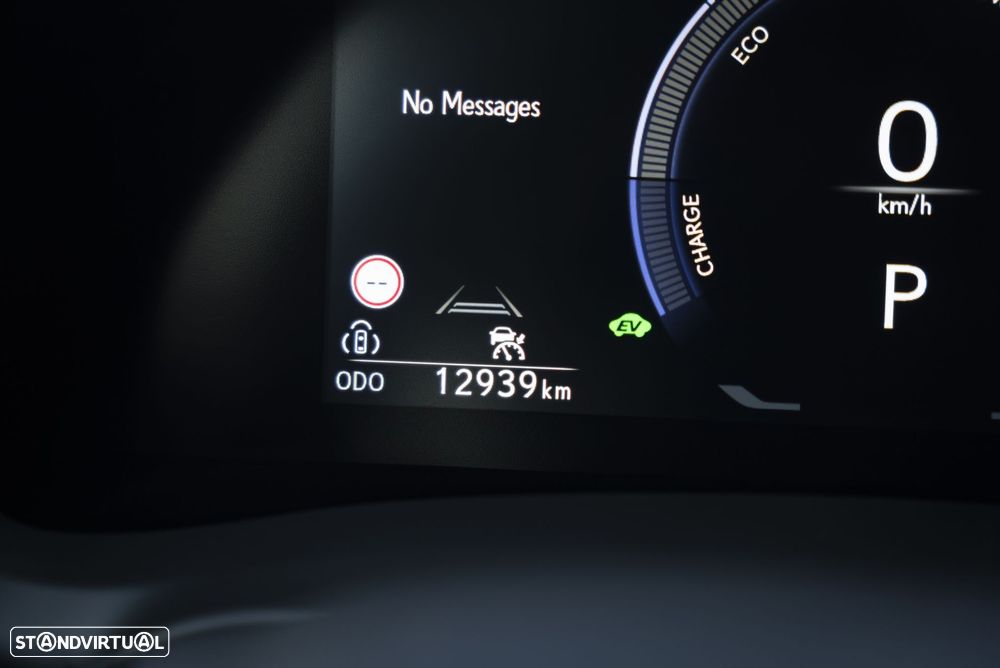 Lexus LBX Elegant - 14