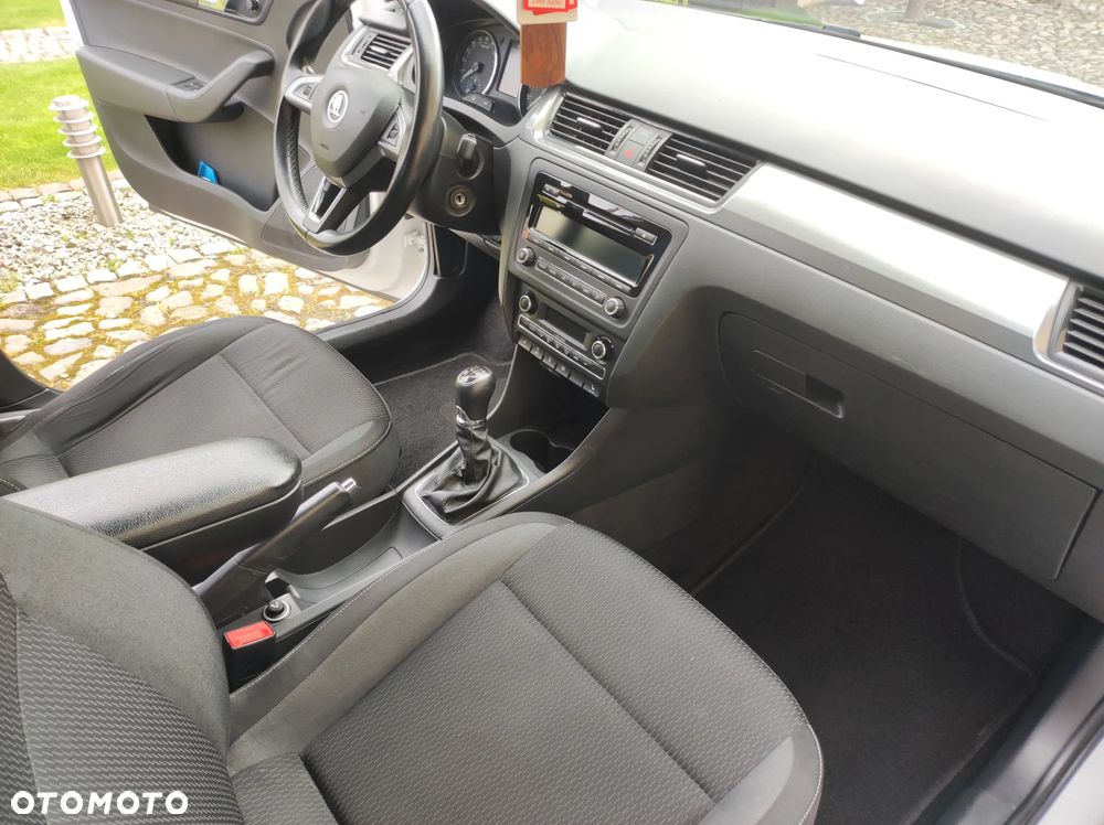 Skoda RAPID 1.6 TDI Ambition - 10