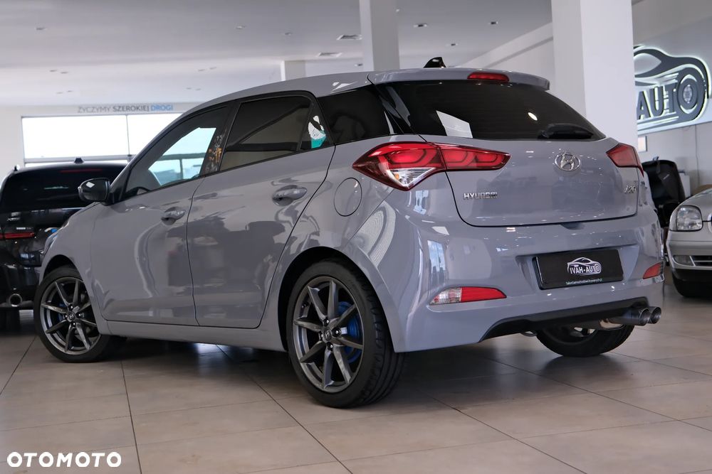 Hyundai i20 - 14