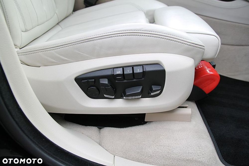 BMW X5 xDrive30d - 25