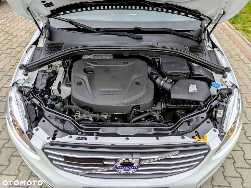 Volvo XC 60 D4 Momentum - 20