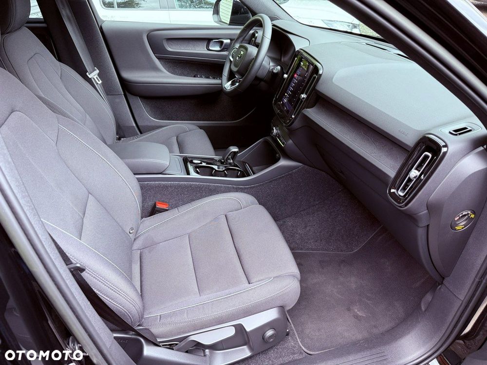Volvo XC 40 - 35