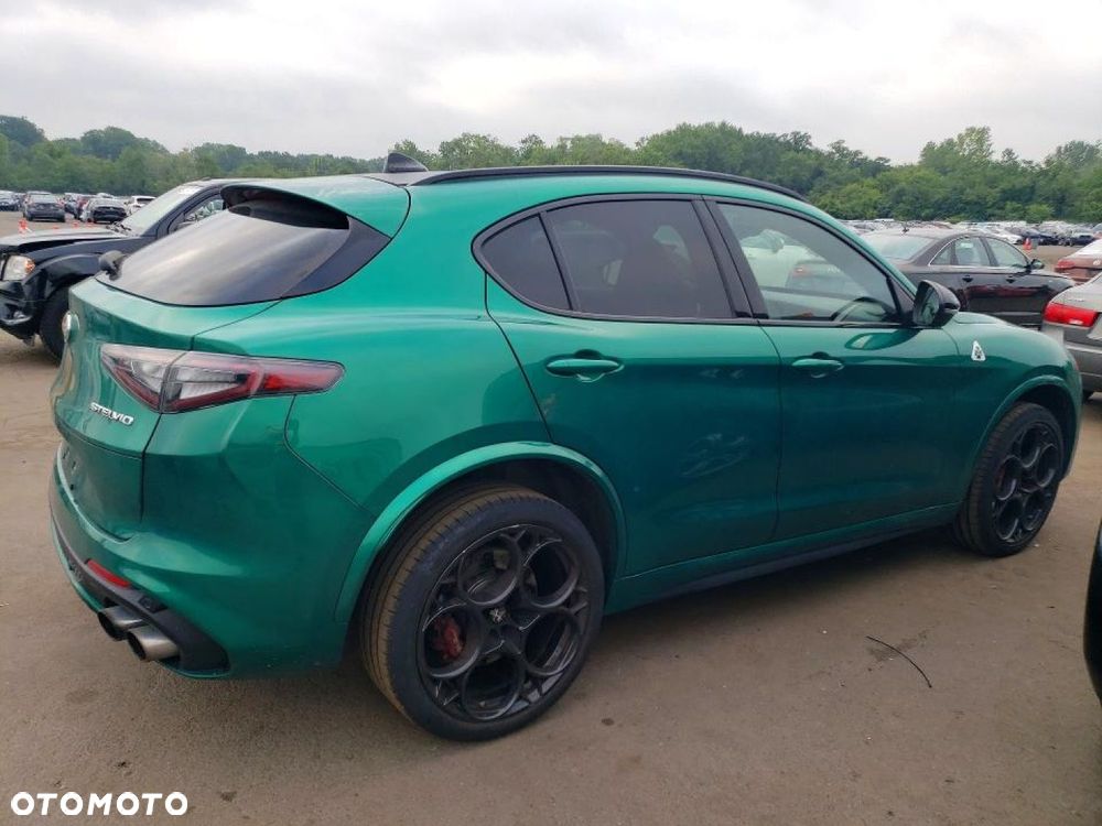 Alfa Romeo Stelvio - 5