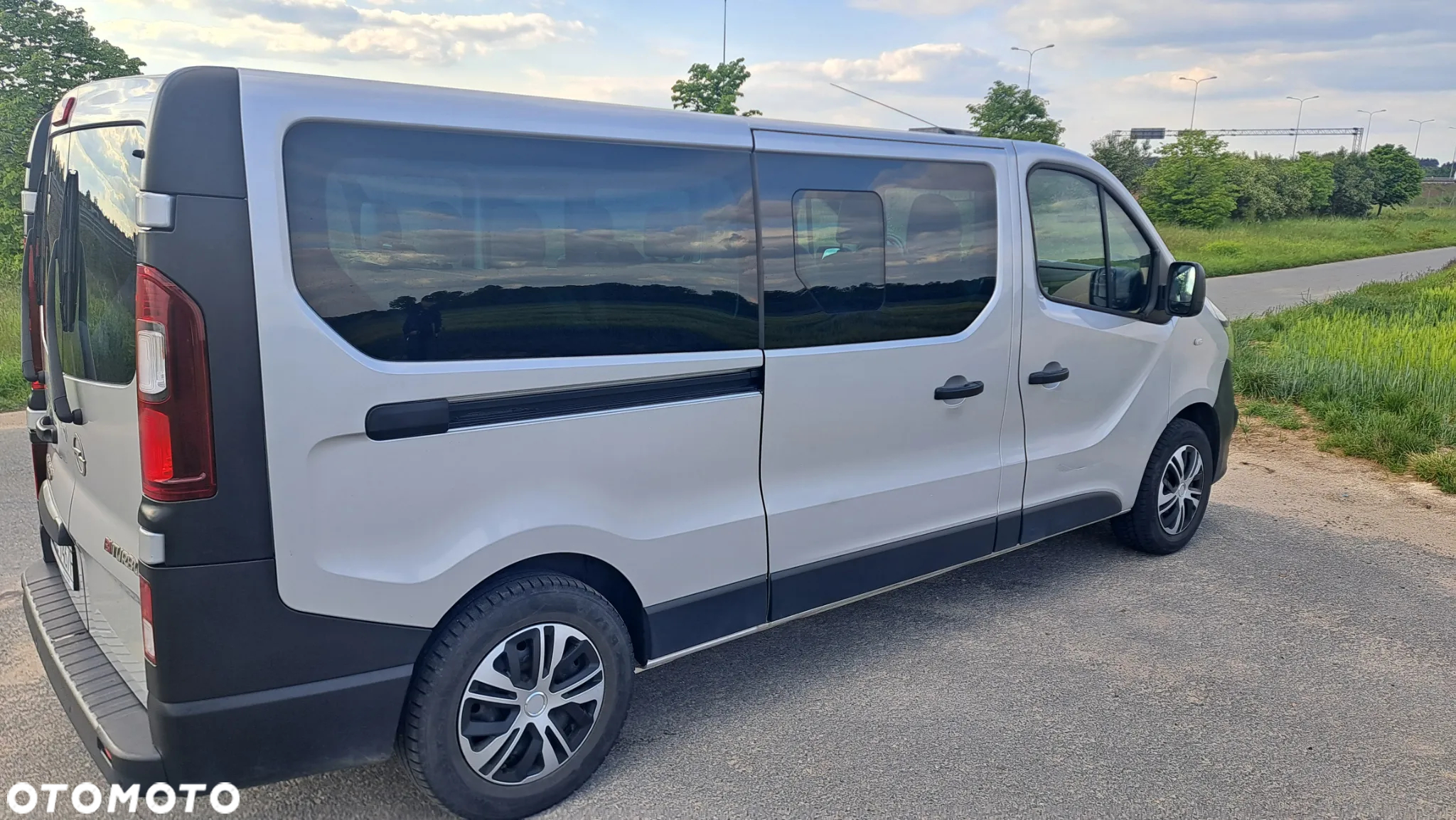 Opel Vivaro - 2